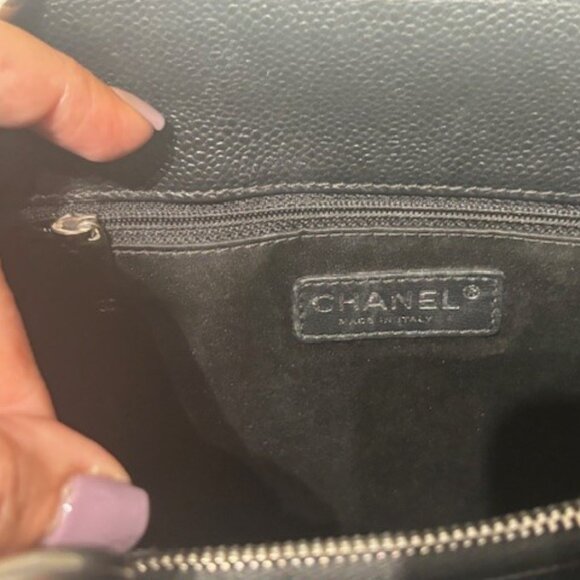 Chanel Tote - Picture 8 of 9